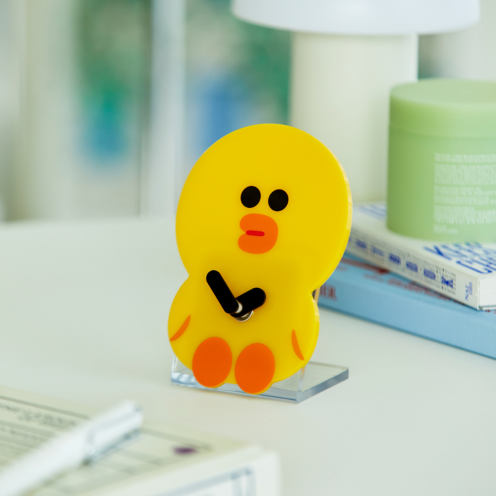 ねねちゃん　LINE サリー　スワロフスキーオブジェ SWAROVSKI スワロフスキー クリスタルフィギュア LINE FRIENDS